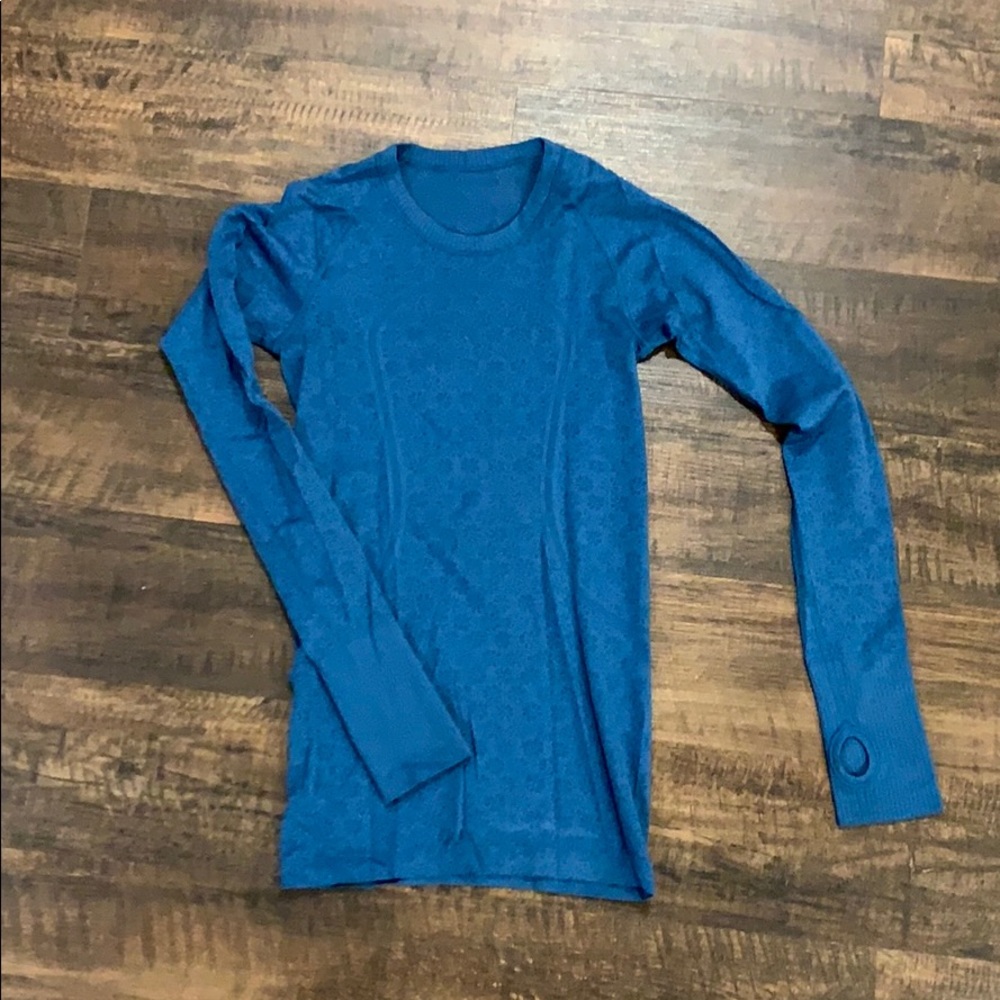 Long sleeve Lululemon Shirt